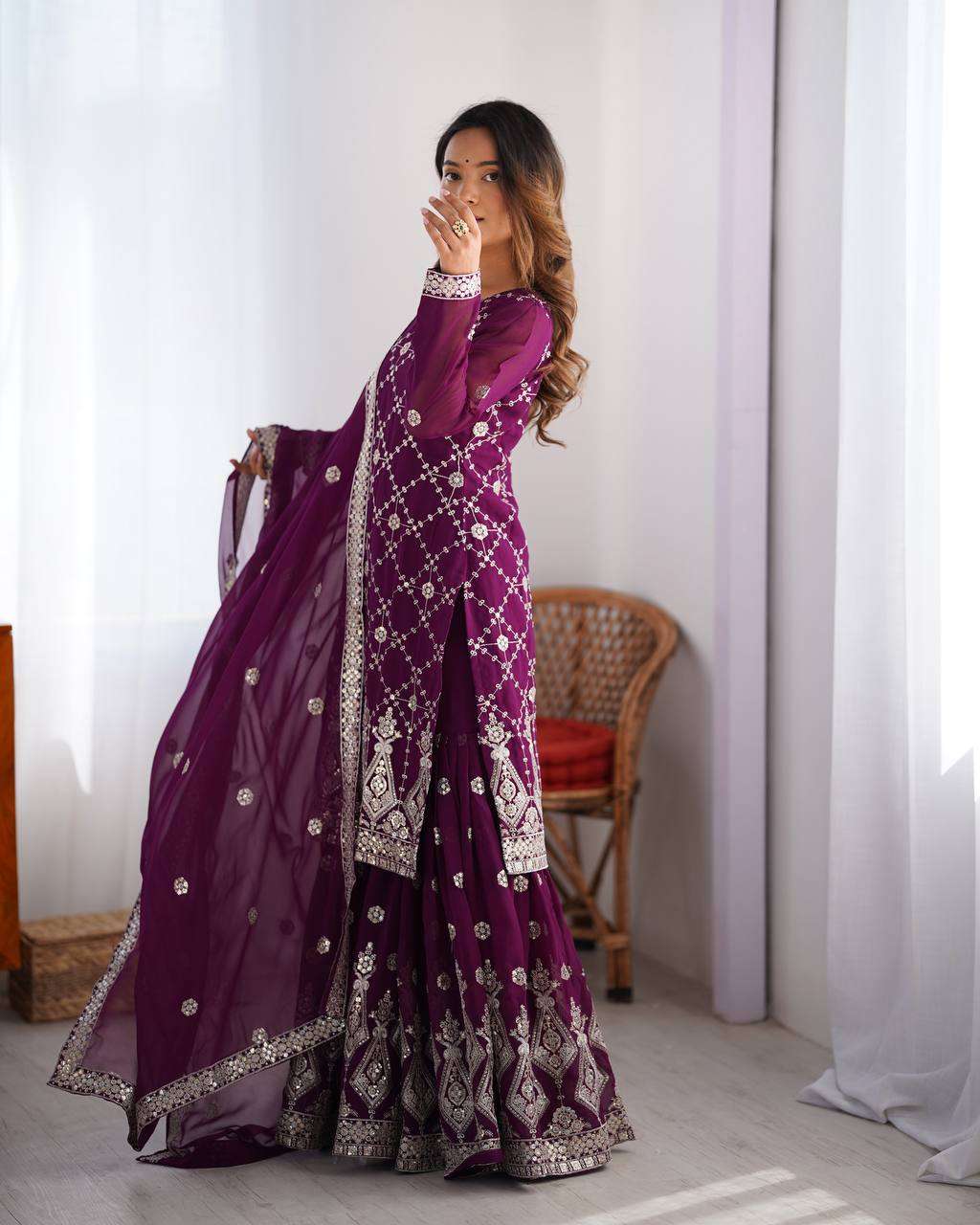 Georgette Embroidery Pakistani Kurti 3-Piece Set | Ethnic Wear | Mimily Shop - Image 4