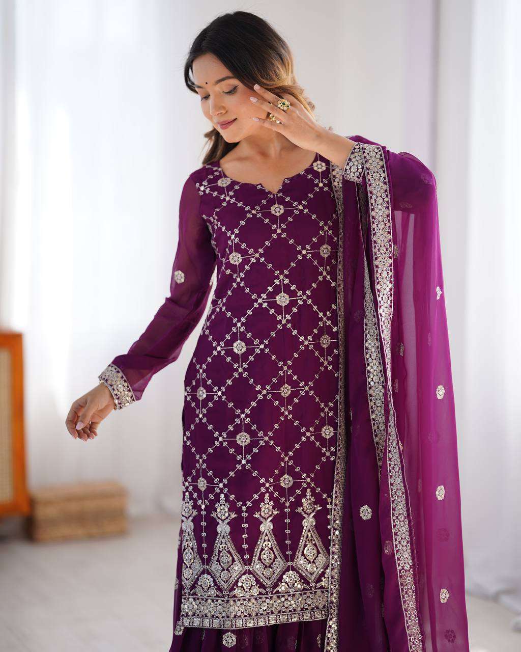 Georgette Embroidery Pakistani Kurti 3-Piece Set | Ethnic Wear | Mimily Shop - Image 6