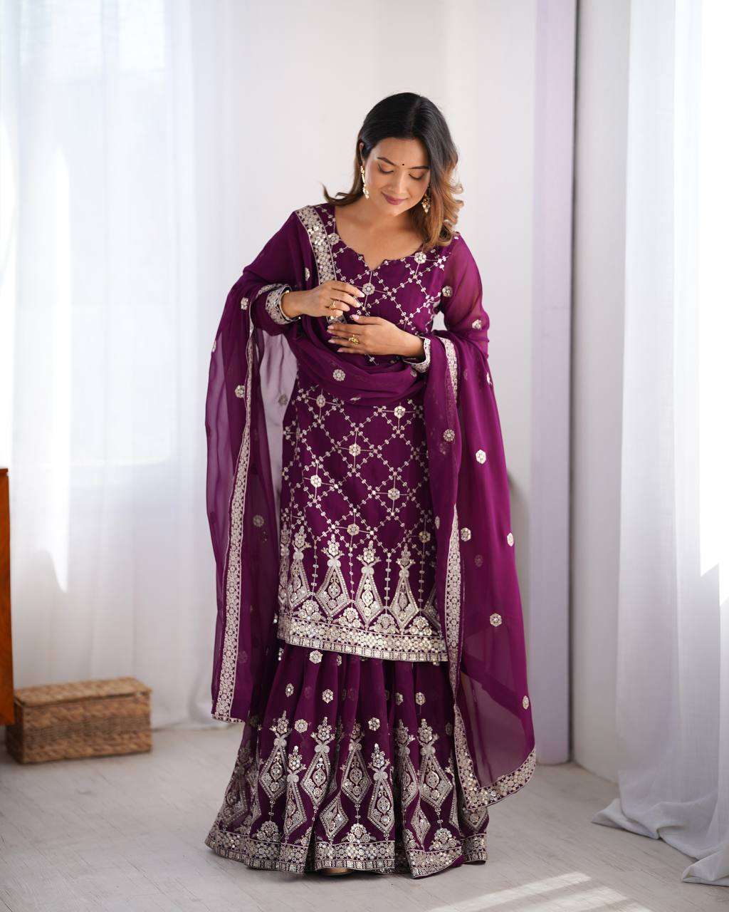 Georgette Embroidery Pakistani Kurti 3-Piece Set | Ethnic Wear | Mimily Shop - Image 3